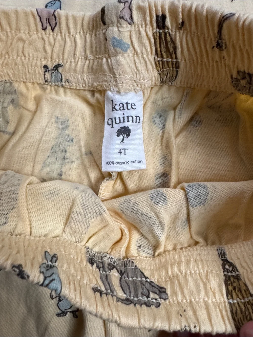 kate quinn features relaxed